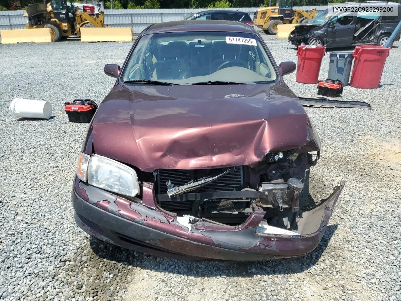 2002 Mazda 626 Lx VIN: 1YVGF22C925299200 Lot: 61741055