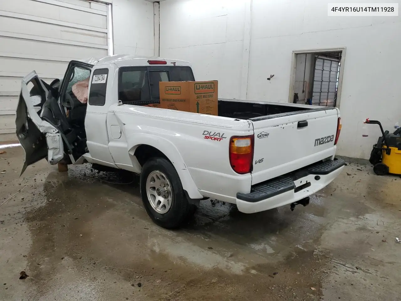 2004 Mazda B3000 Cab Plus VIN: 4F4YR16U14TM11928 Lot: 62077955