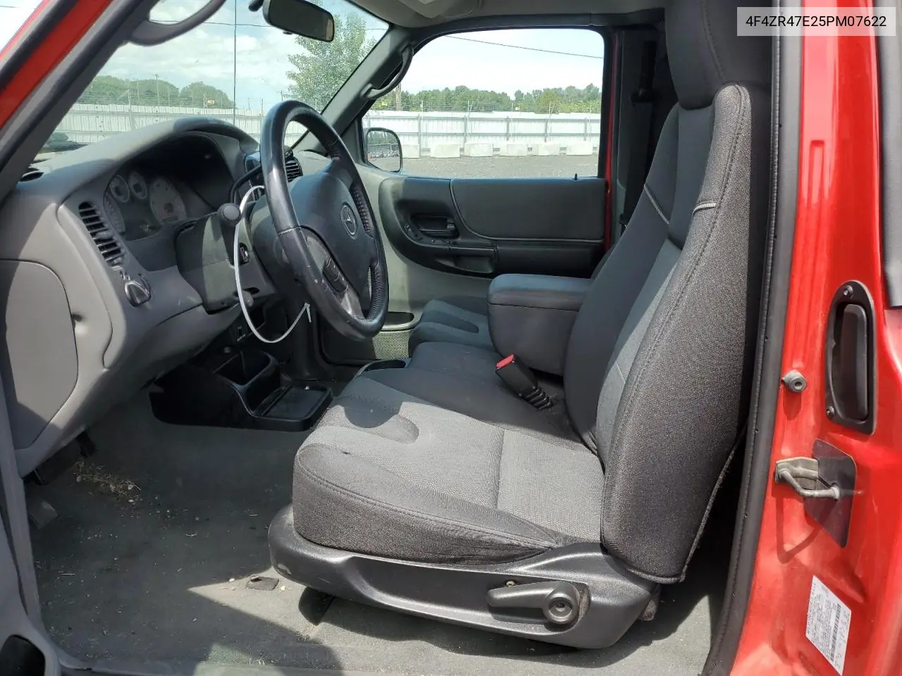2005 Mazda B4000 Cab Plus VIN: 4F4ZR47E25PM07622 Lot: 61225235