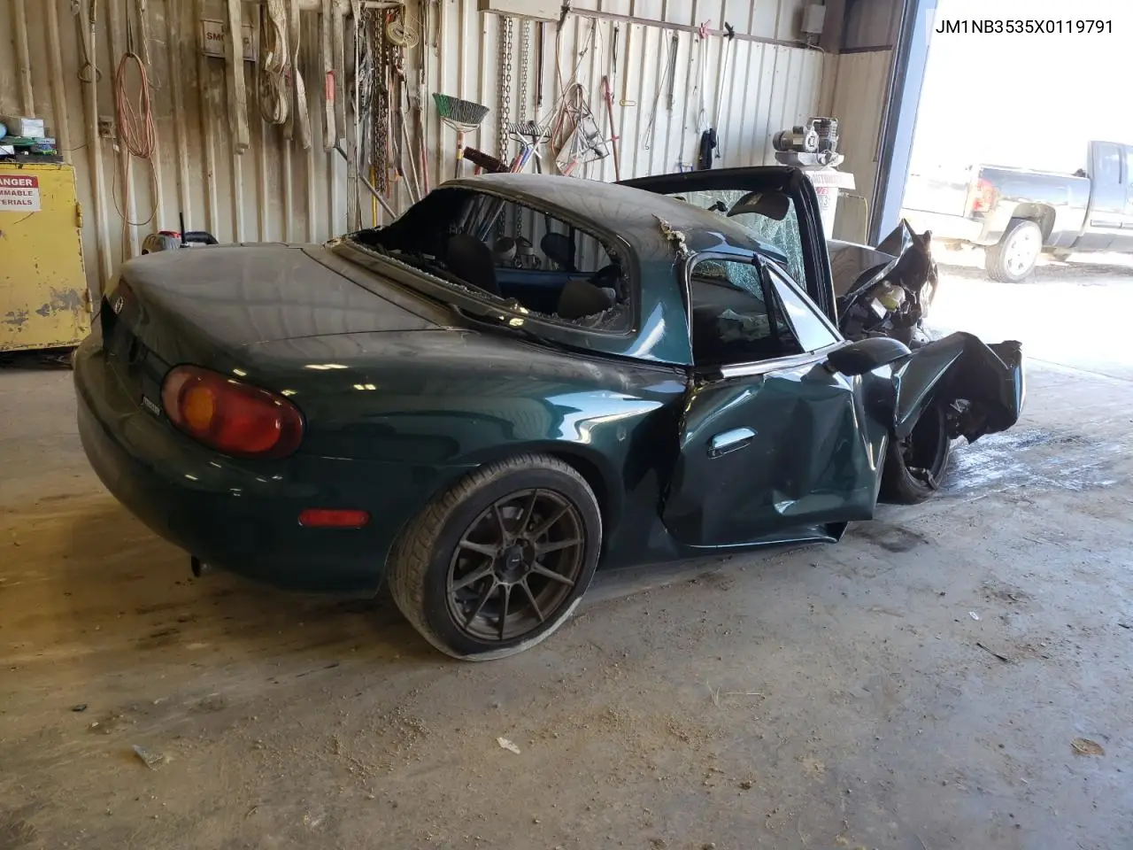 1999 Mazda Mx-5 Miata VIN: JM1NB3535X0119791 Lot: 77180924