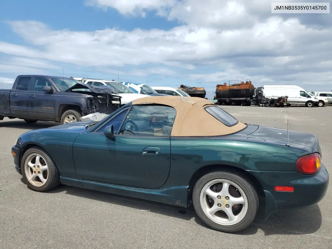 2000 Mazda Mx-5 Miata Base VIN: JM1NB3535Y0145700 Lot: 59627165
