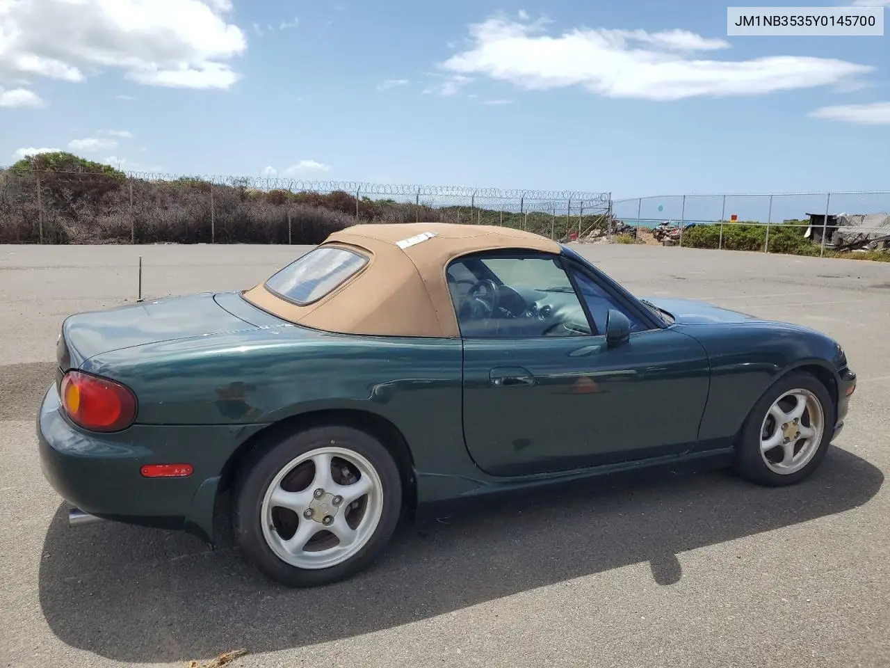2000 Mazda Mx-5 Miata Base VIN: JM1NB3535Y0145700 Lot: 59627165