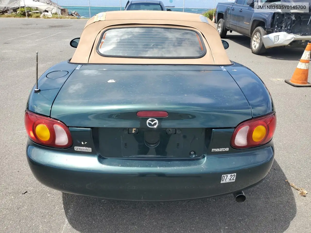 2000 Mazda Mx-5 Miata Base VIN: JM1NB3535Y0145700 Lot: 59627165