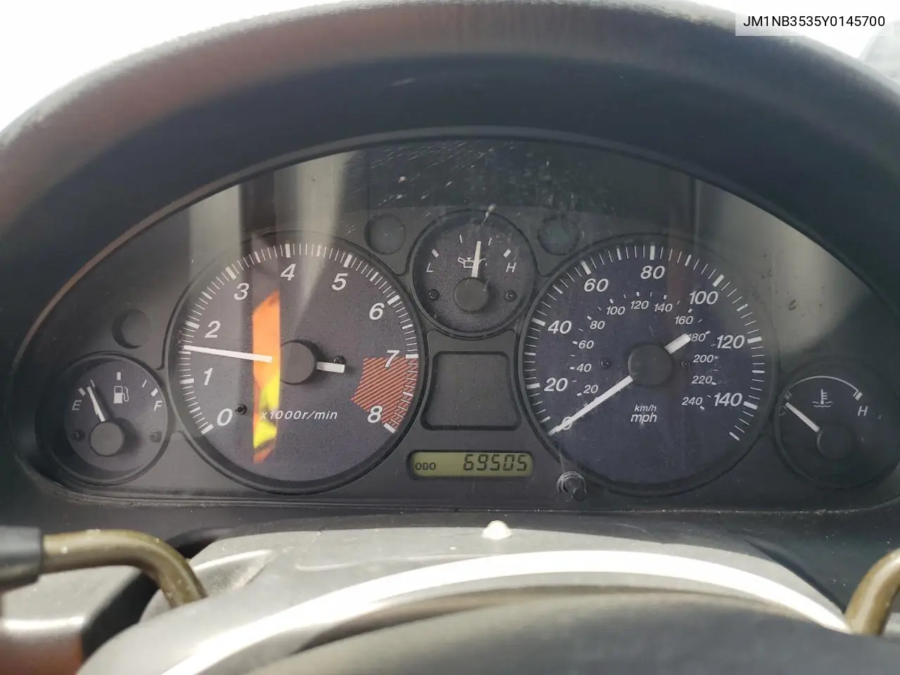 2000 Mazda Mx-5 Miata Base VIN: JM1NB3535Y0145700 Lot: 59627165