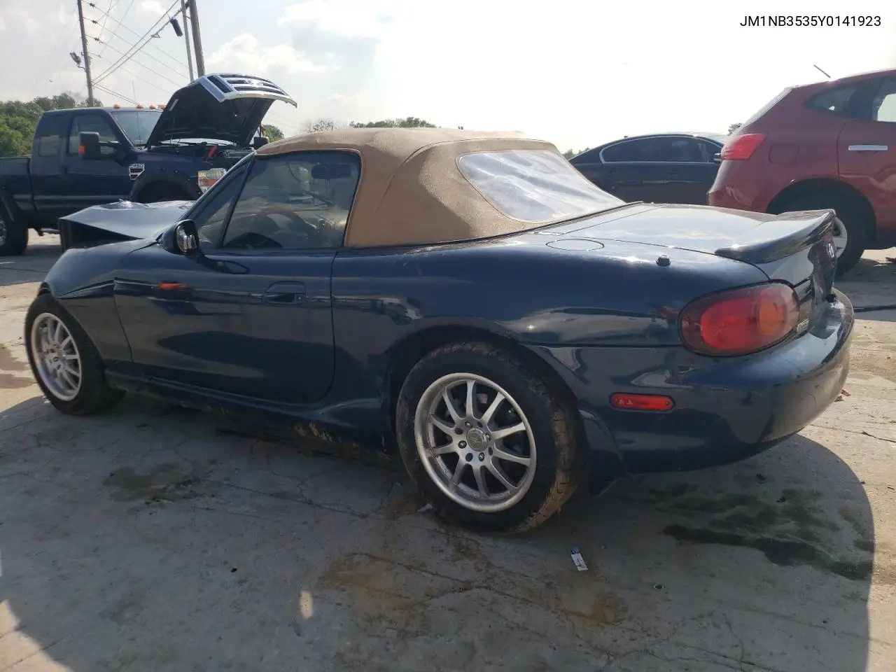 2000 Mazda Mx-5 Miata Base VIN: JM1NB3535Y0141923 Lot: 59676545