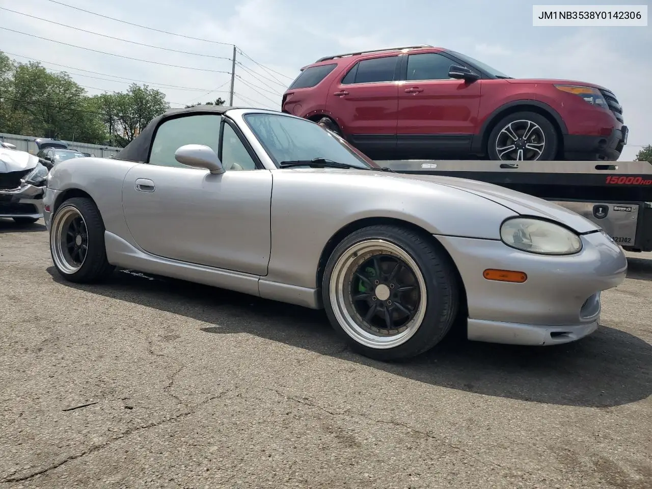 2000 Mazda Mx-5 Miata Base VIN: JM1NB3538Y0142306 Lot: 60708835