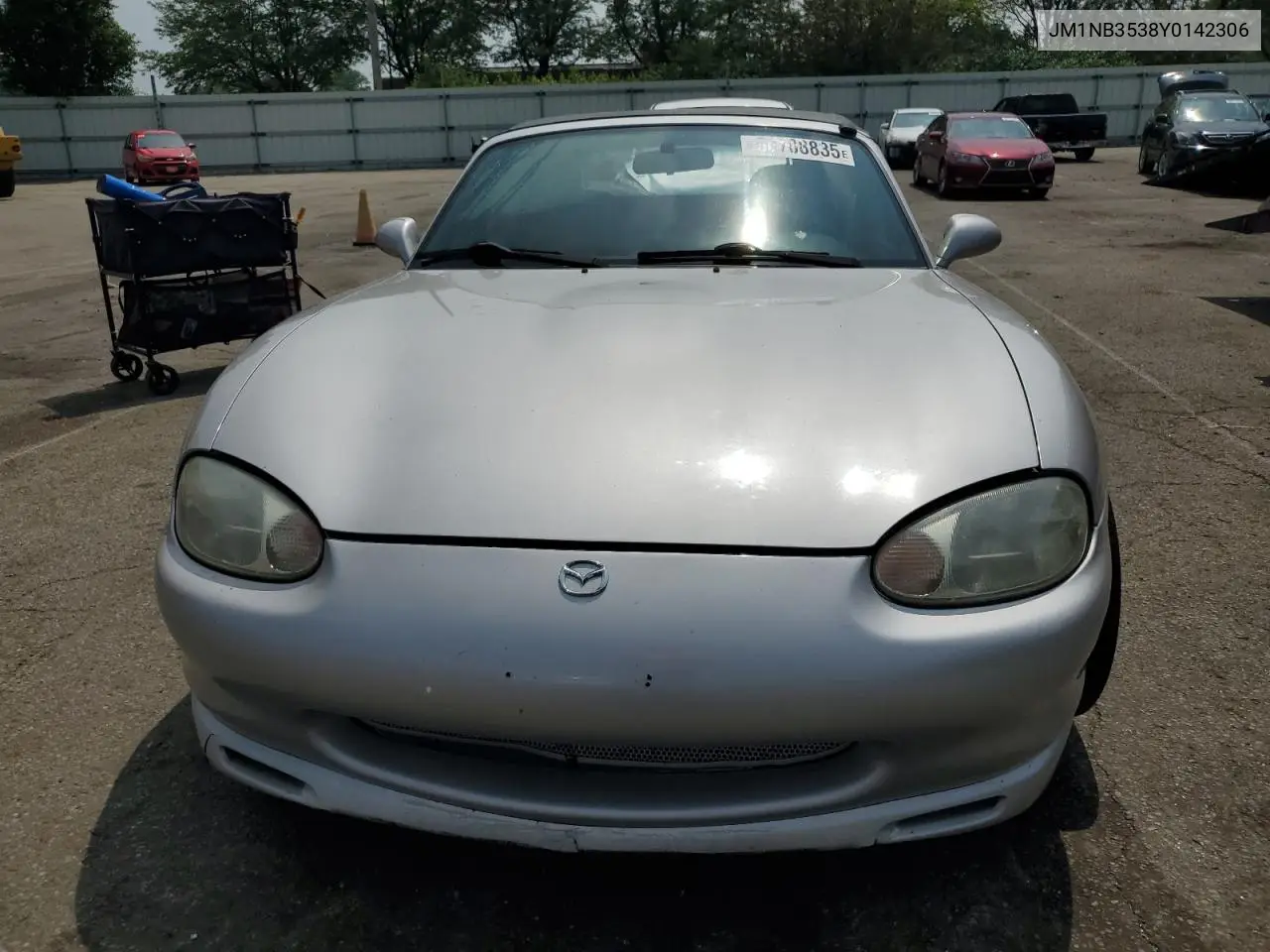 2000 Mazda Mx-5 Miata Base VIN: JM1NB3538Y0142306 Lot: 60708835