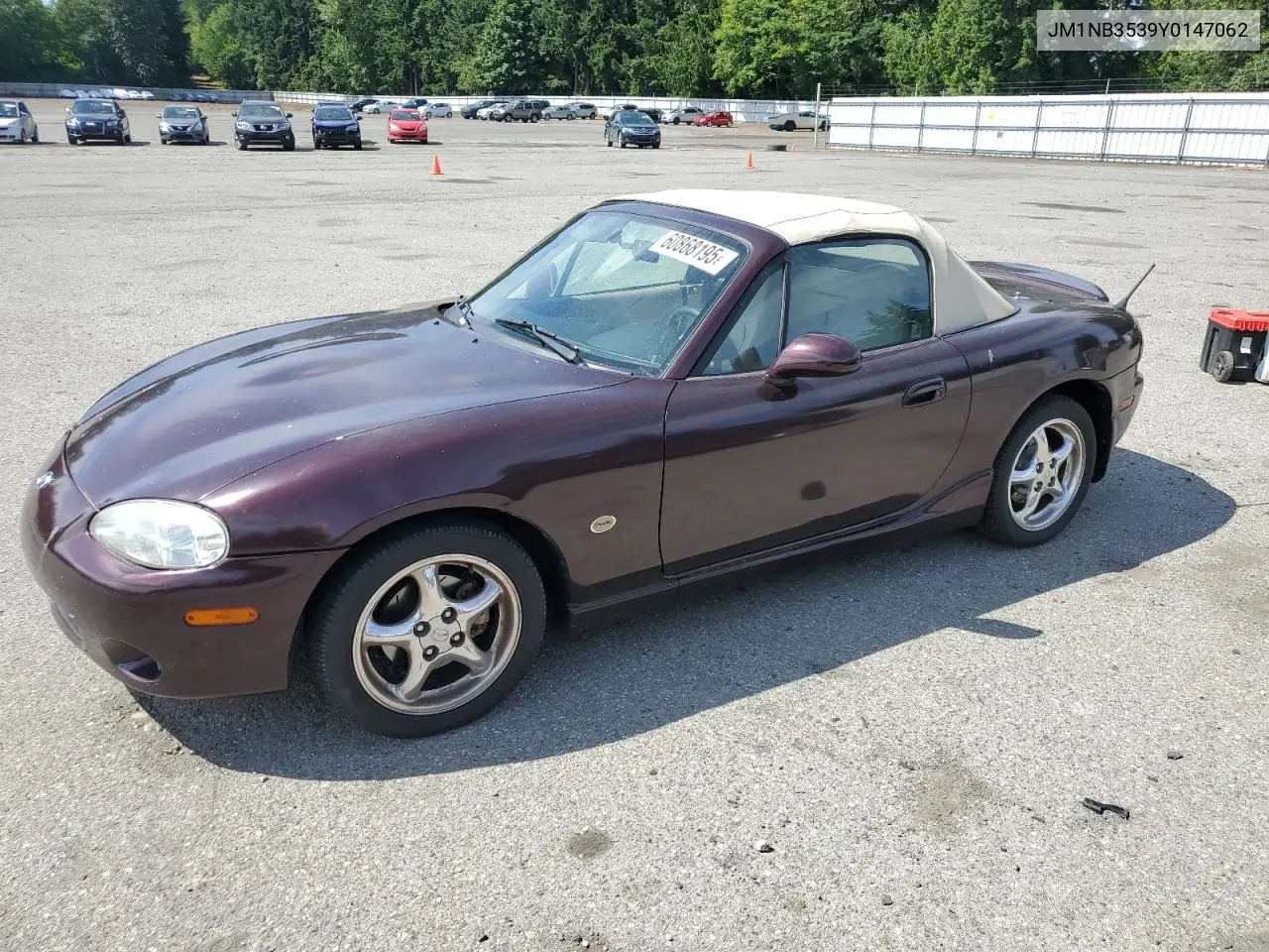 2000 Mazda Mx-5 Miata Base VIN: JM1NB3539Y0147062 Lot: 60868195