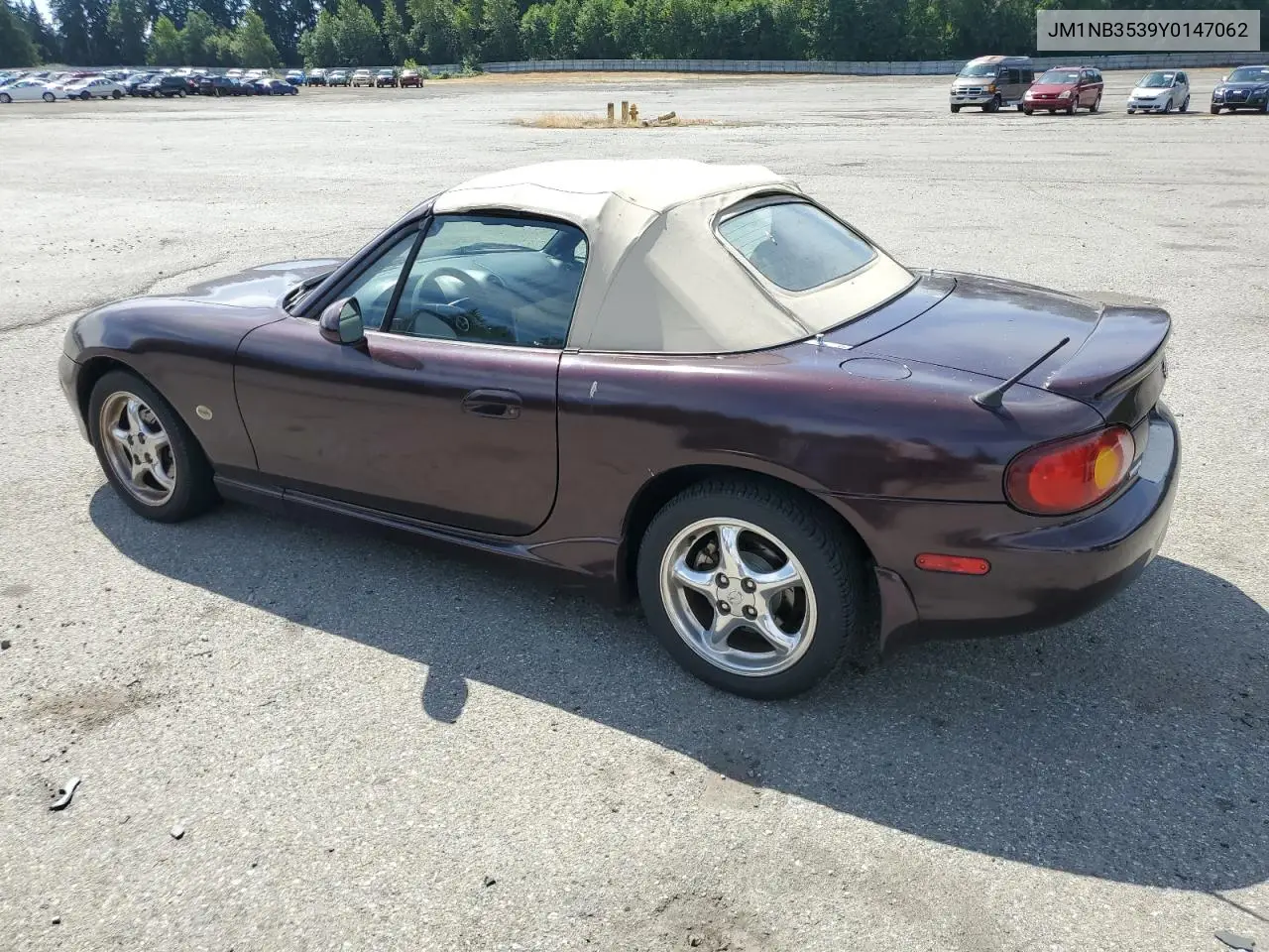 2000 Mazda Mx-5 Miata Base VIN: JM1NB3539Y0147062 Lot: 60868195