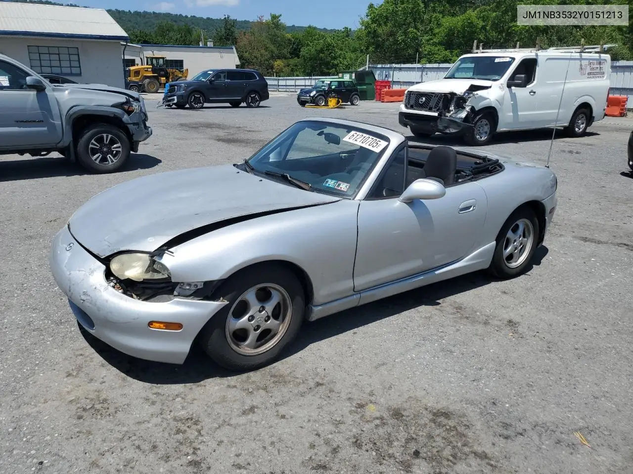 2000 Mazda Mx-5 Miata Base VIN: JM1NB3532Y0151213 Lot: 61210705