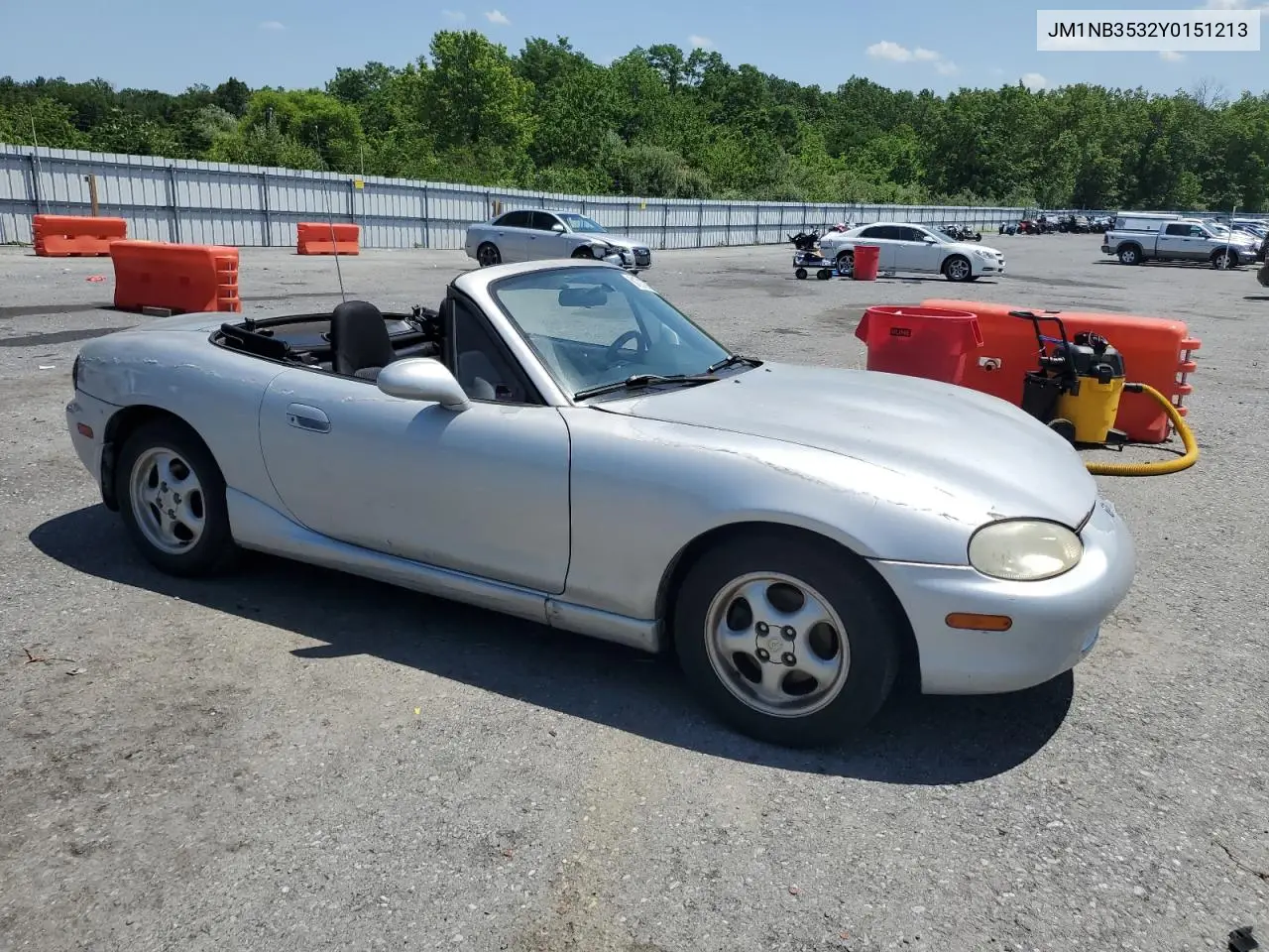 2000 Mazda Mx-5 Miata Base VIN: JM1NB3532Y0151213 Lot: 61210705