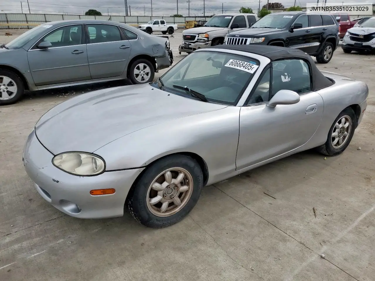 2001 Mazda Mx-5 Miata Base VIN: JM1NB353510213029 Lot: 60668405