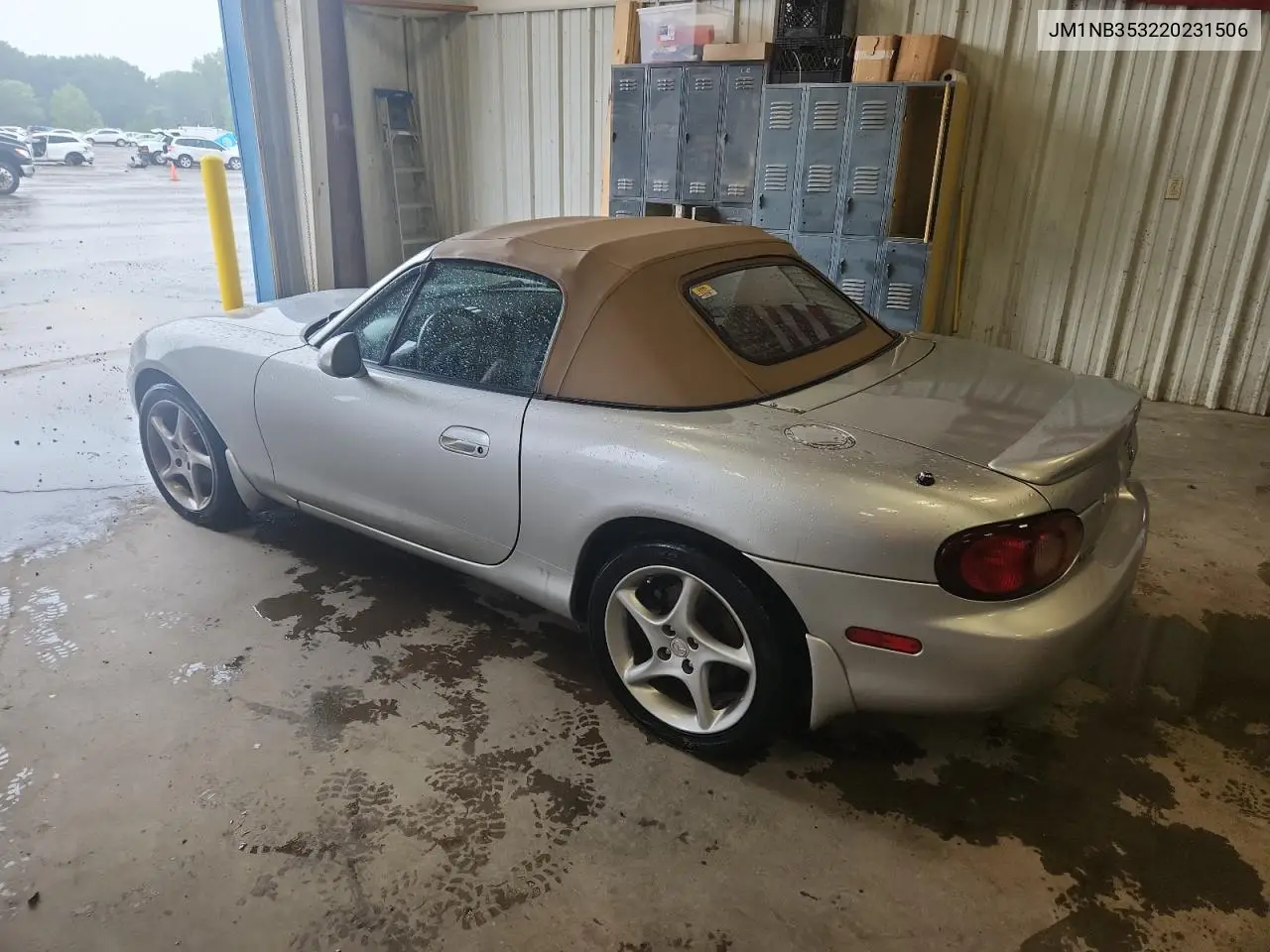 2002 Mazda Mx-5 Miata Base VIN: JM1NB353220231506 Lot: 61336185