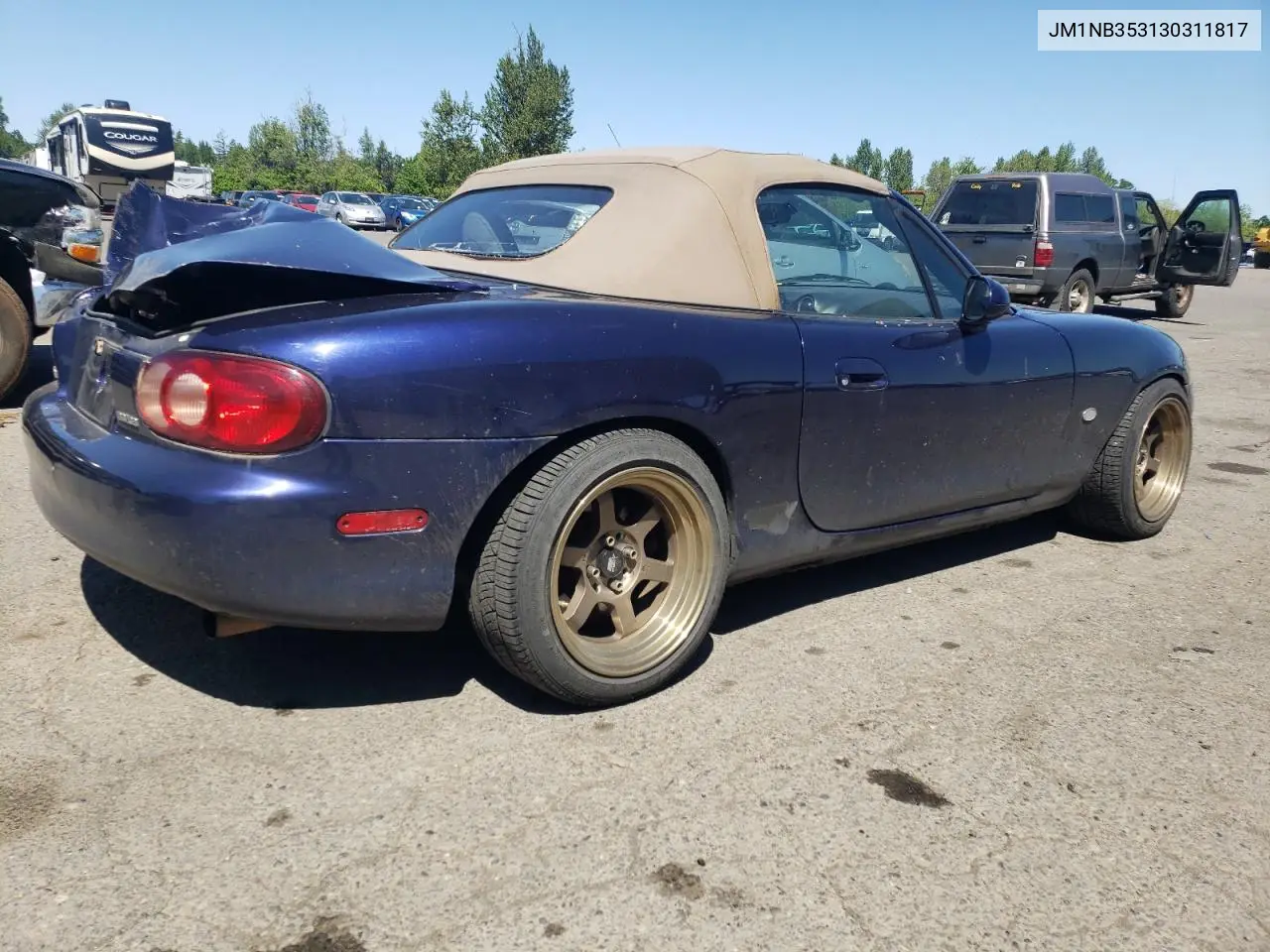 2003 Mazda Mx-5 Miata Base VIN: JM1NB353130311817 Lot: 55493105