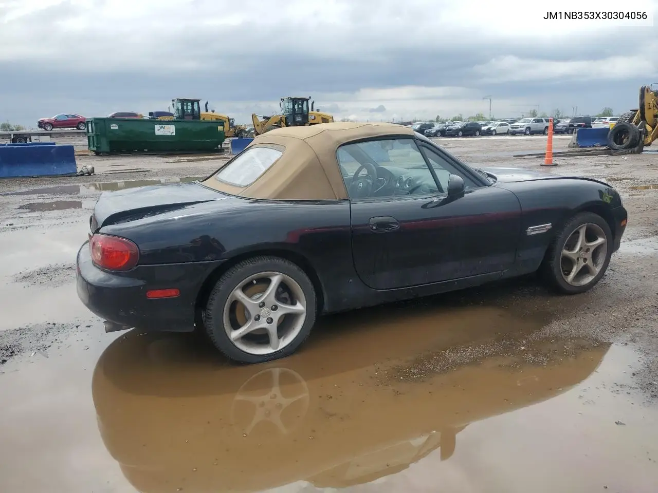 2003 Mazda Mx-5 Miata Base VIN: JM1NB353X30304056 Lot: 56174115