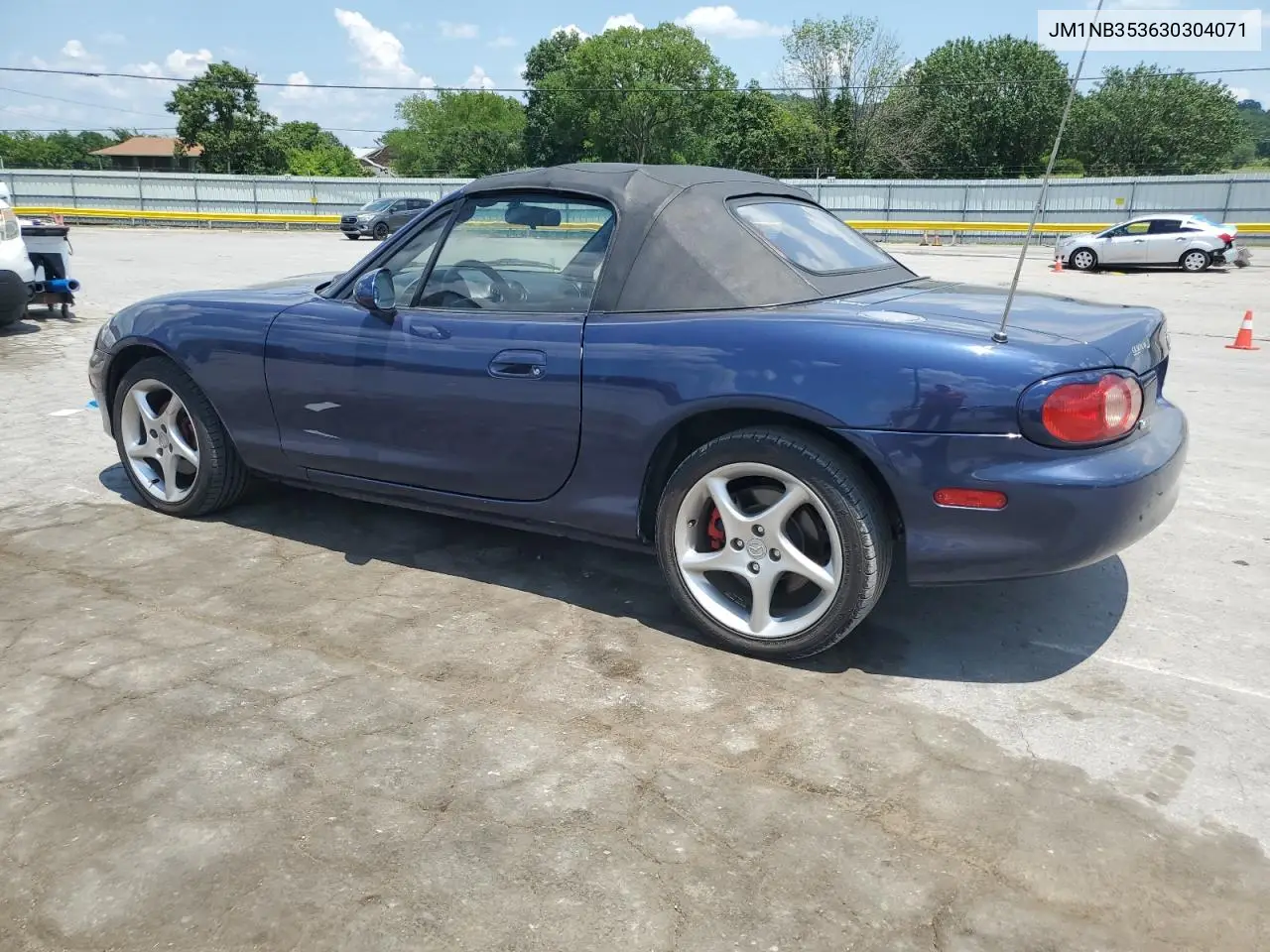 2003 Mazda Mx-5 Miata Base VIN: JM1NB353630304071 Lot: 61552085