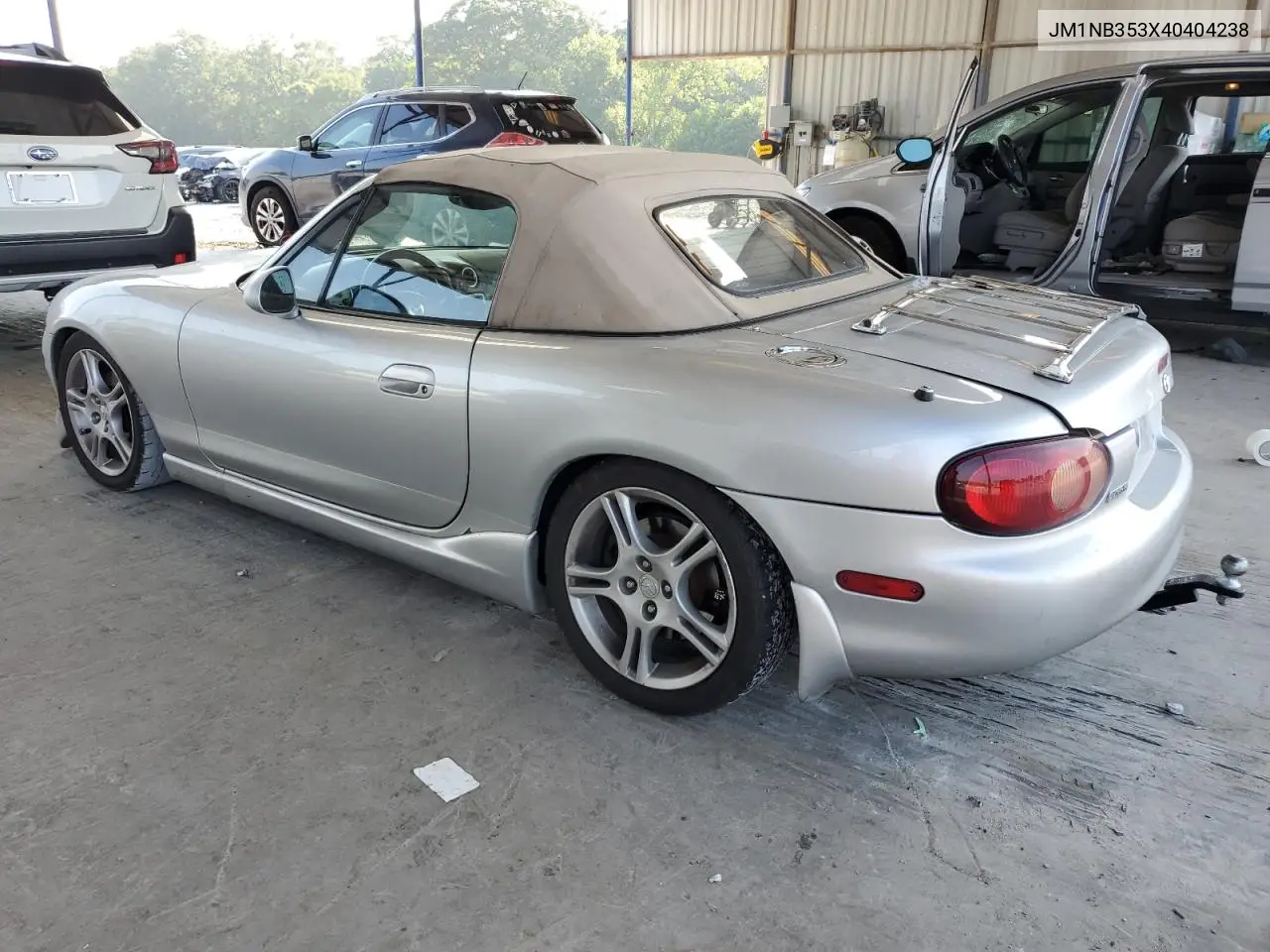 2004 Mazda Mx-5 Miata Base VIN: JM1NB353X40404238 Lot: 61601895