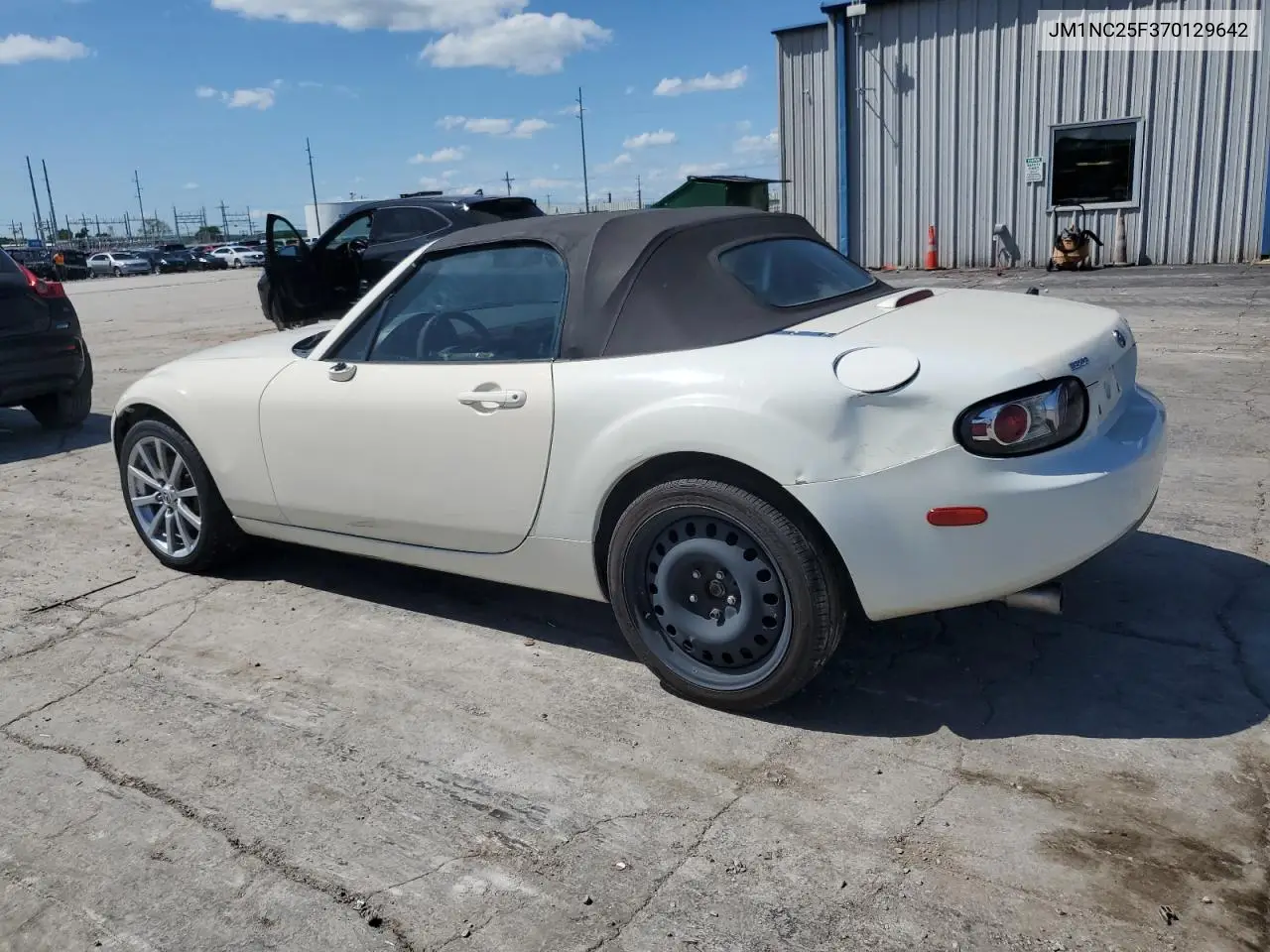 2007 Mazda Mx-5 Miata VIN: JM1NC25F370129642 Lot: 55272885