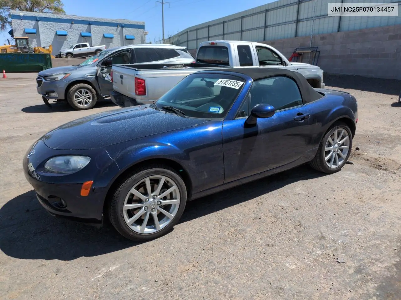 2007 Mazda Mx-5 Miata VIN: JM1NC25F070134457 Lot: 57051235
