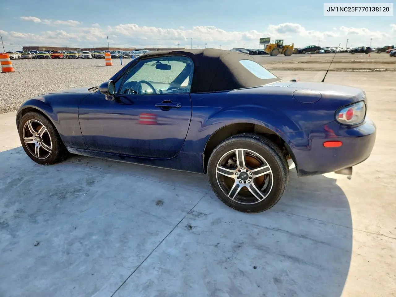 2007 Mazda Mx-5 Miata VIN: JM1NC25F770138120 Lot: 60777425