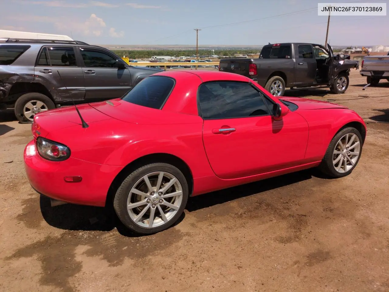 2007 Mazda Mx-5 Miata VIN: JM1NC26F370123869 Lot: 62105275