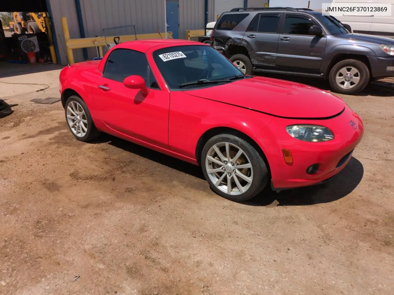 2007 Mazda Mx-5 Miata VIN: JM1NC26F370123869 Lot: 62105275
