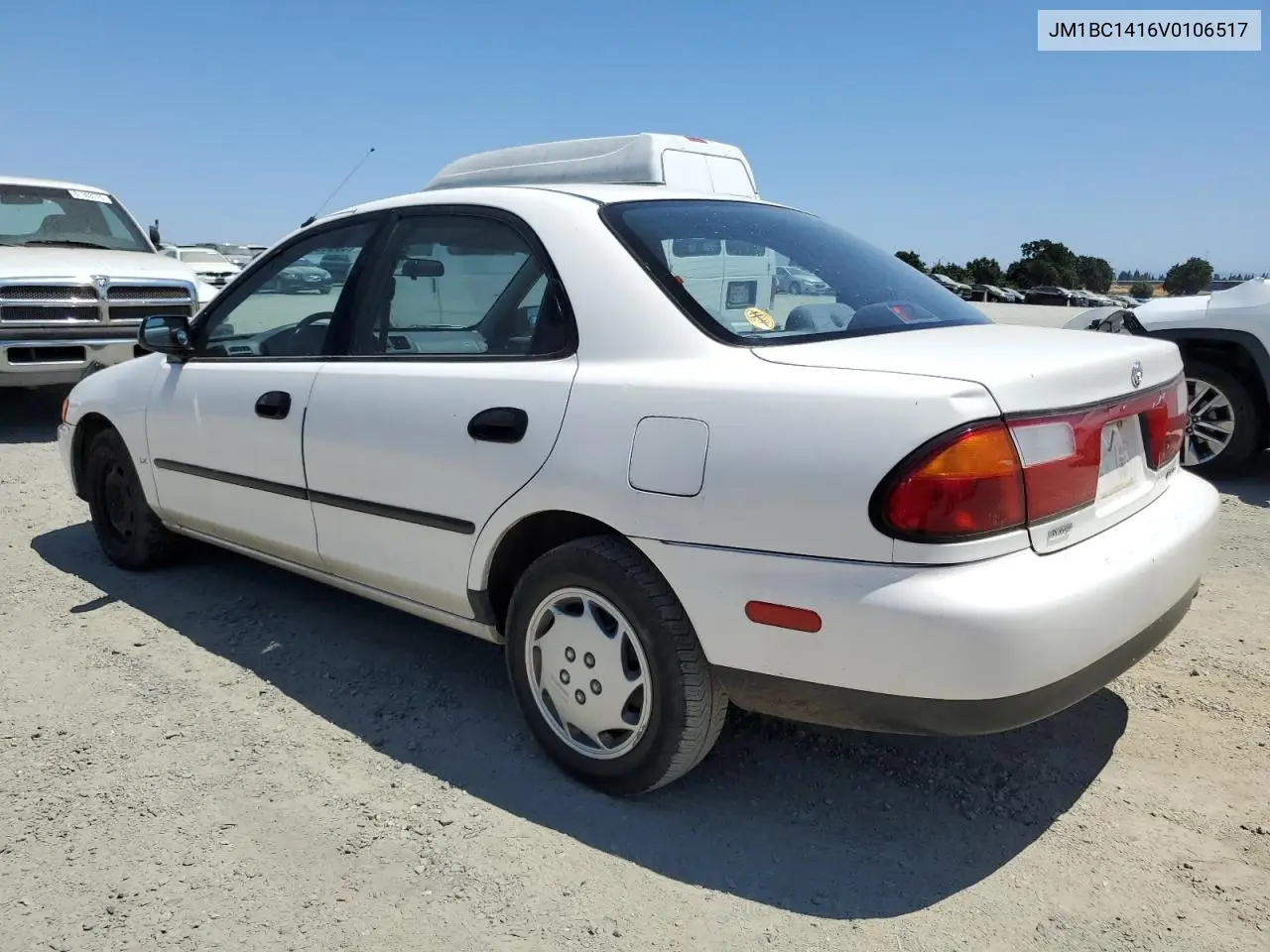 1997 Mazda Protege Dx VIN: JM1BC1416V0106517 Lot: 60680335