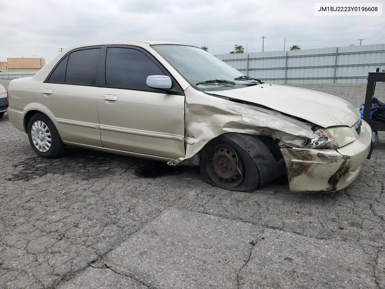 2000 Mazda Protege Dx VIN: JM1BJ2223Y0196608 Lot: 55479625