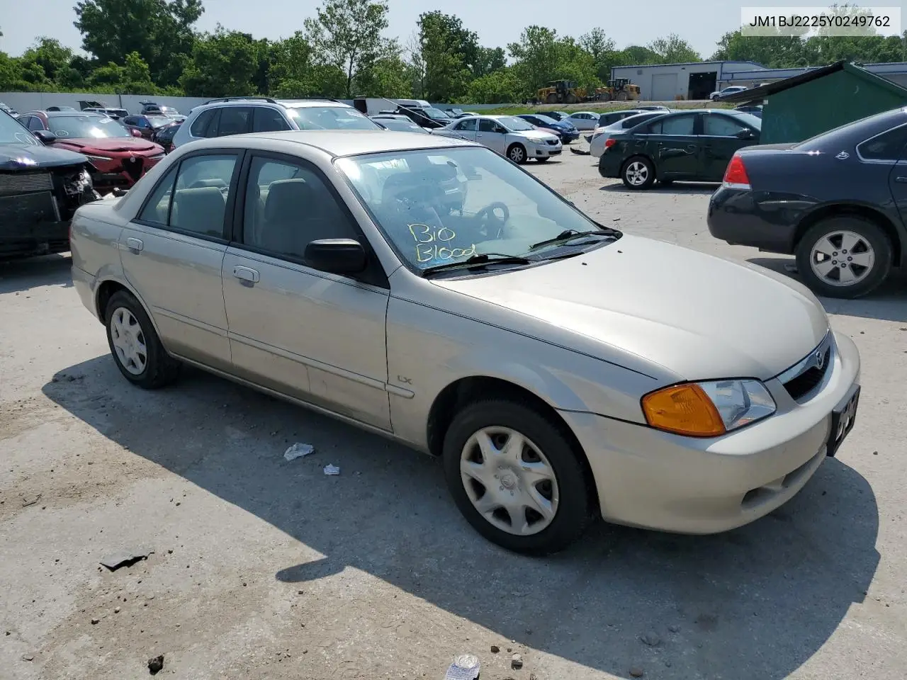 2000 Mazda Protege Dx VIN: JM1BJ2225Y0249762 Lot: 59950735