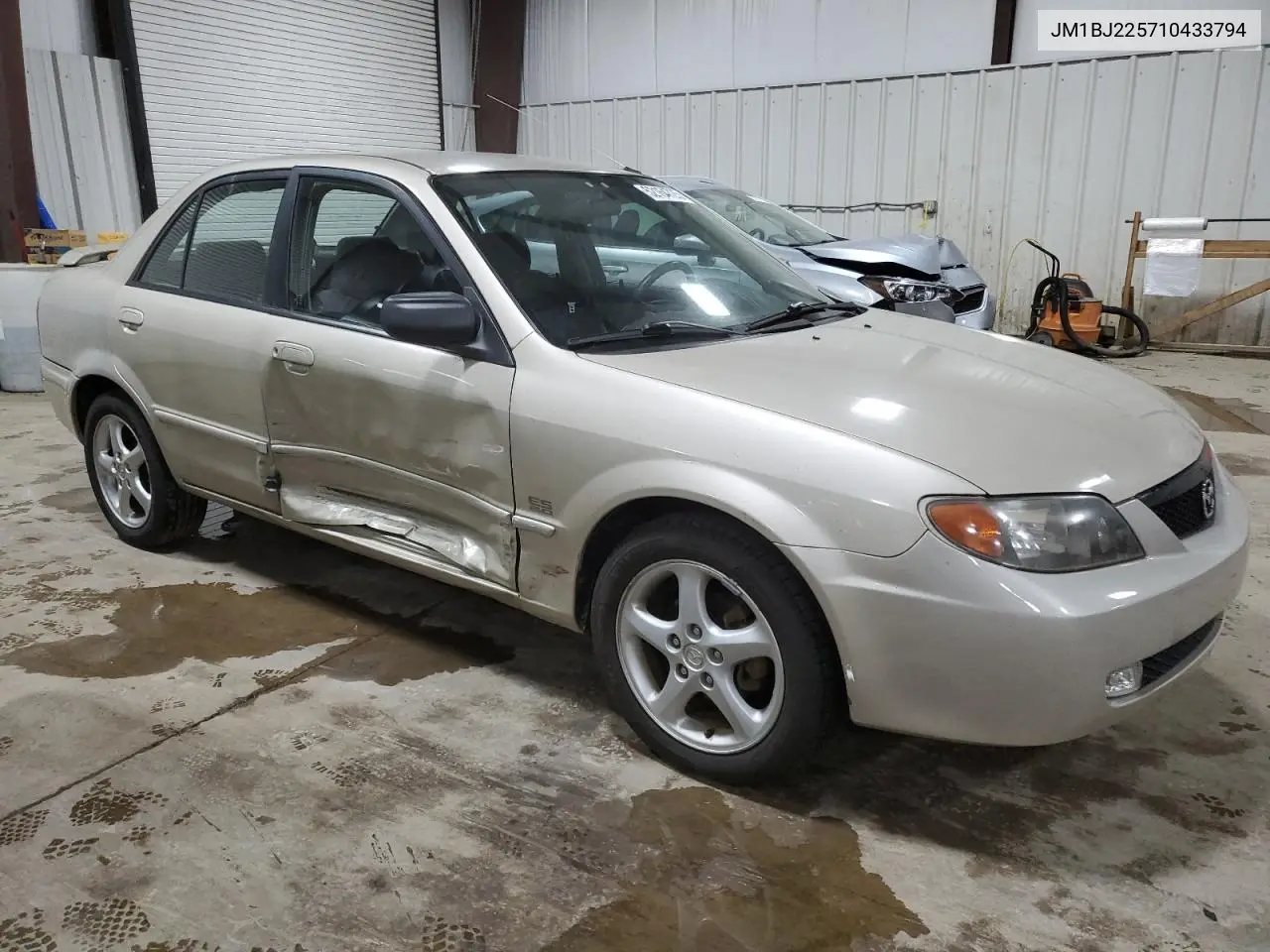 2001 Mazda Protege Lx VIN: JM1BJ225710433794 Lot: 52164725