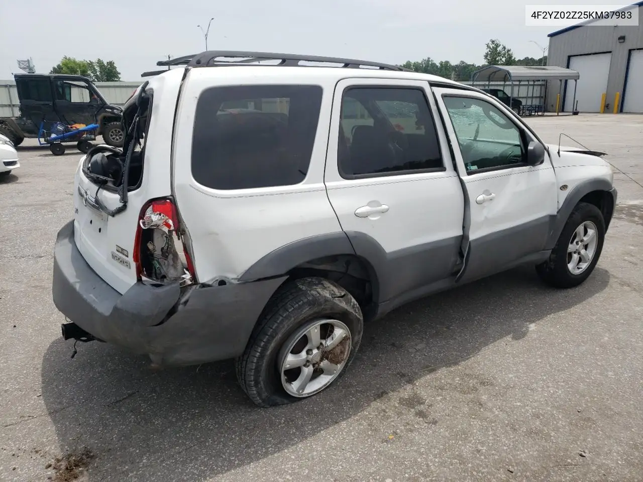 2005 Mazda Tribute I VIN: 4F2YZ02Z25KM37983 Lot: 57021535