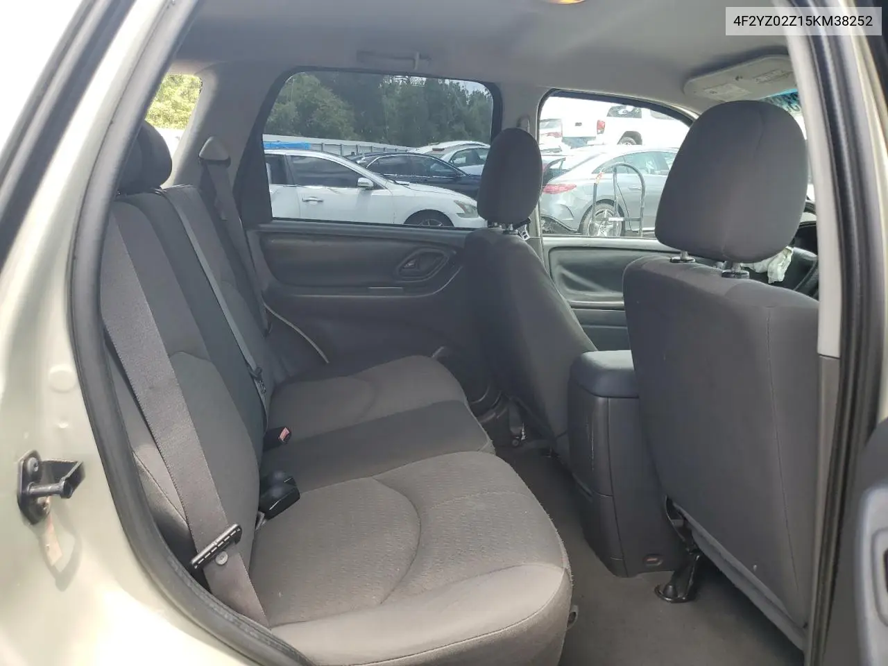 2005 Mazda Tribute I VIN: 4F2YZ02Z15KM38252 Lot: 57433385