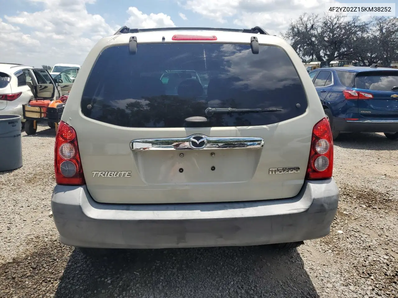 2005 Mazda Tribute I VIN: 4F2YZ02Z15KM38252 Lot: 57433385