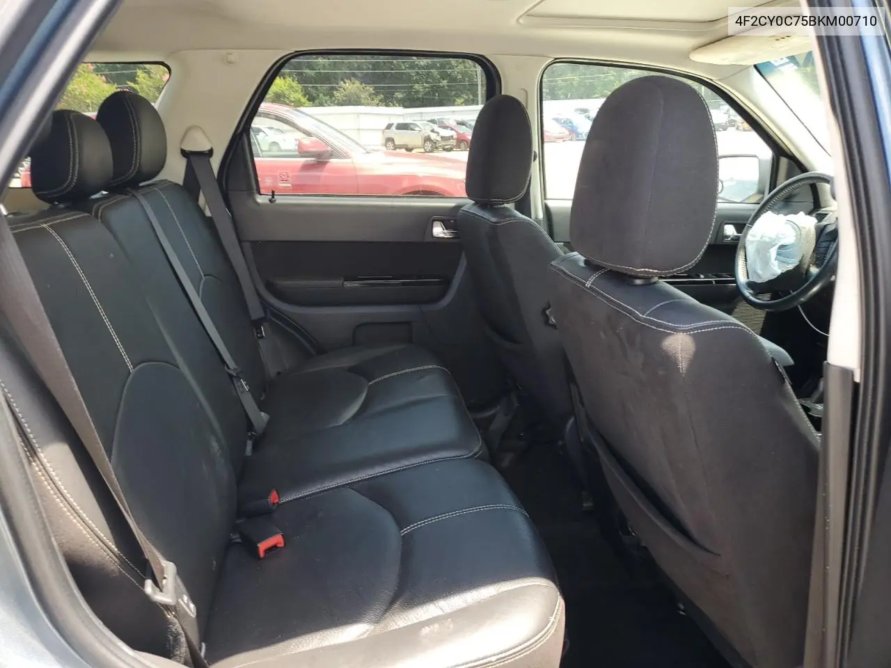 2011 Mazda Tribute I VIN: 4F2CY0C75BKM00710 Lot: 64847705