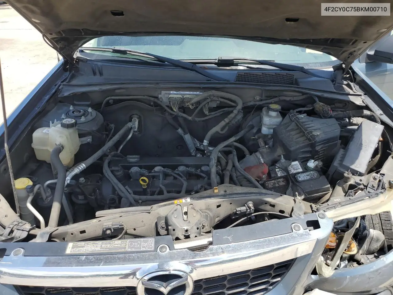 2011 Mazda Tribute I VIN: 4F2CY0C75BKM00710 Lot: 64847705