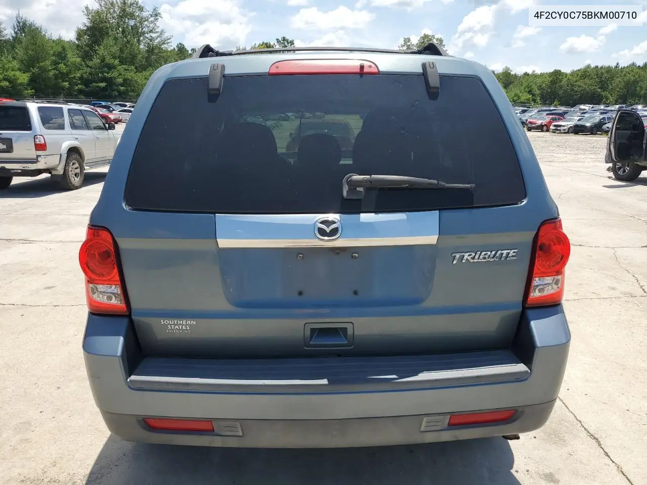2011 Mazda Tribute I VIN: 4F2CY0C75BKM00710 Lot: 64847705