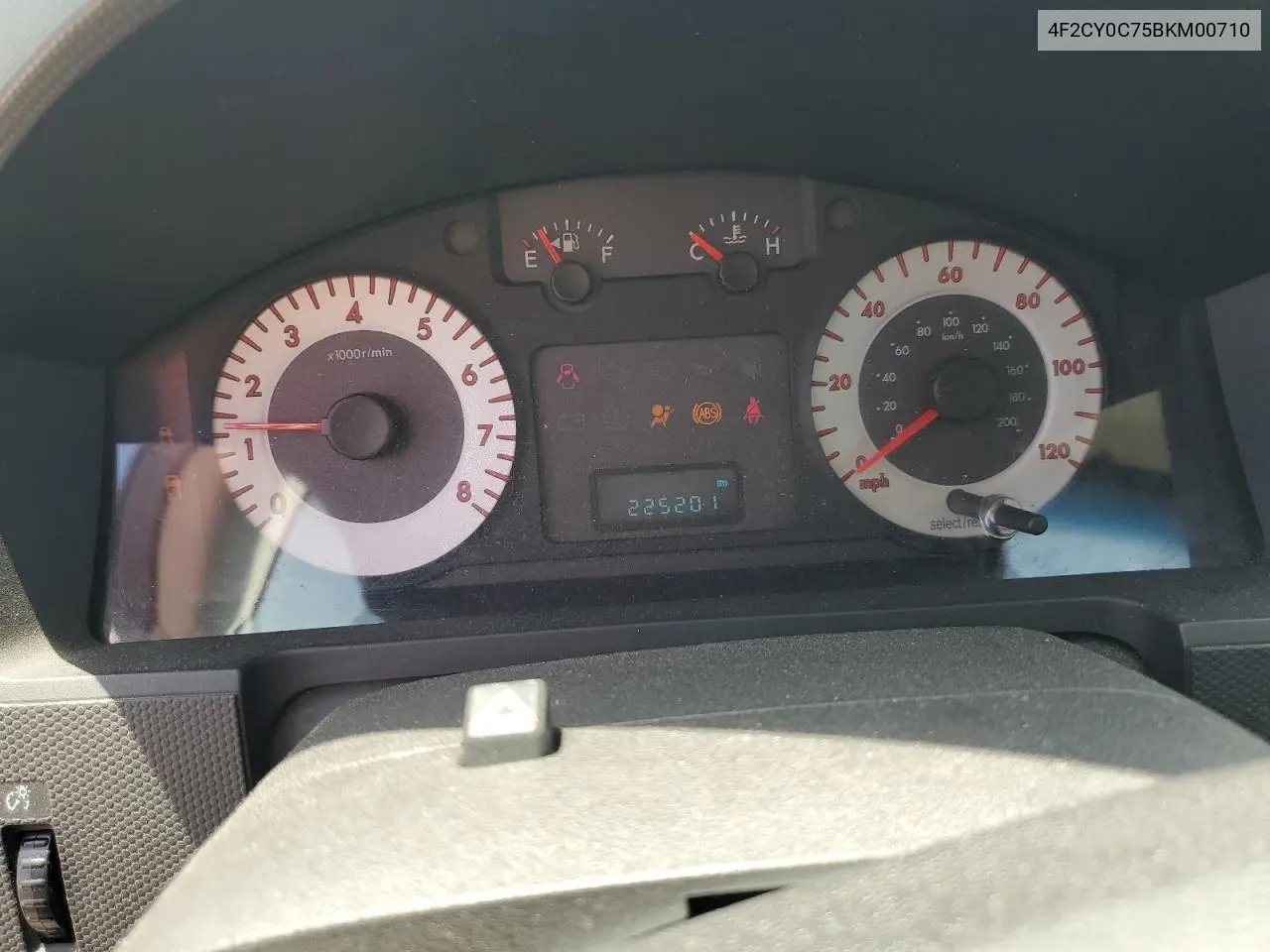 2011 Mazda Tribute I VIN: 4F2CY0C75BKM00710 Lot: 64847705