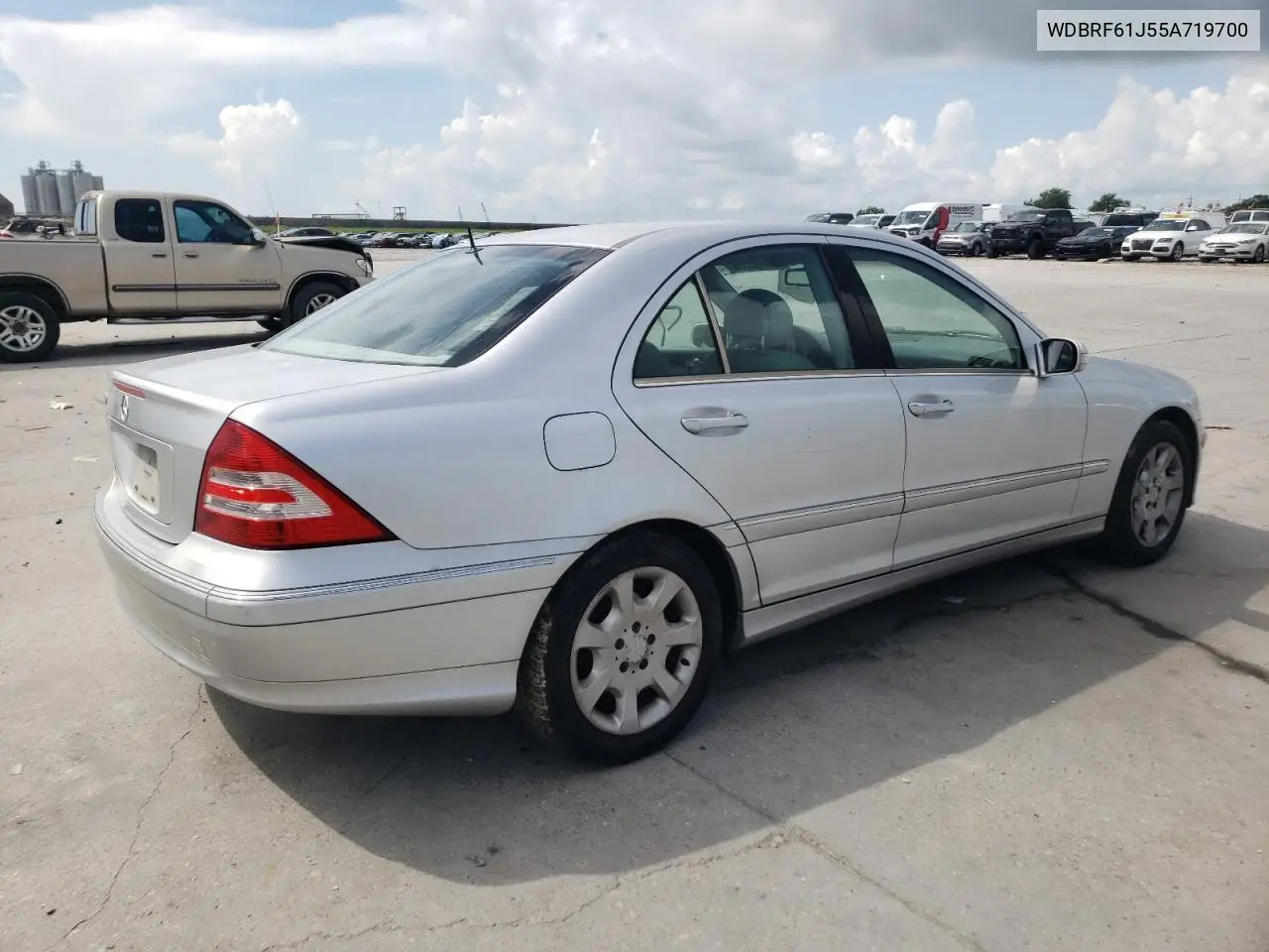2005 Mercedes-Benz C 240 VIN: WDBRF61J55A719700 Lot: 61480685