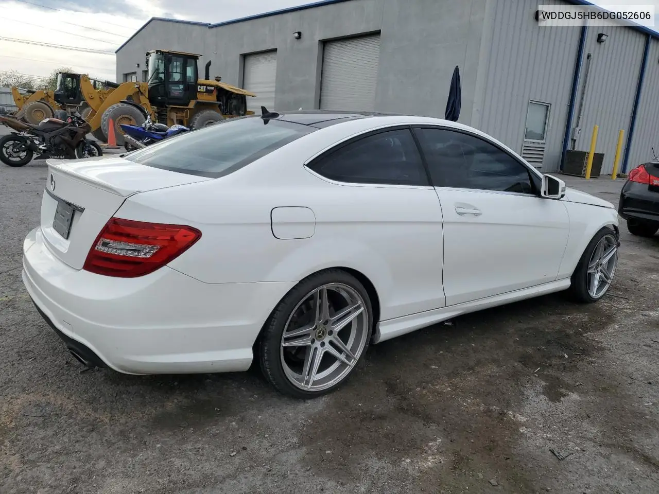 2013 Mercedes-Benz C 350 VIN: WDDGJ5HB6DG052606 Lot: 56541495
