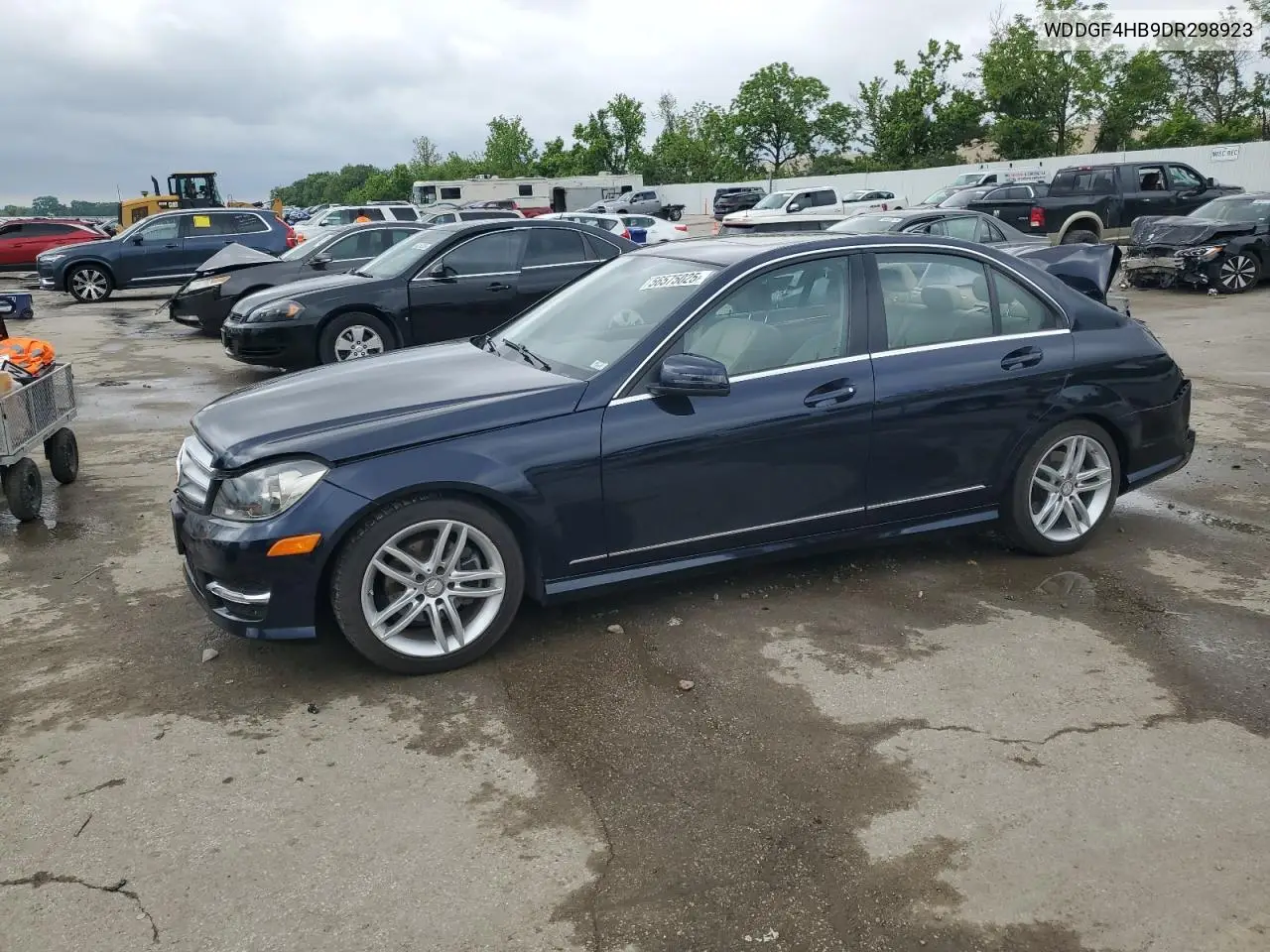 2013 Mercedes-Benz C 250 VIN: WDDGF4HB9DR298923 Lot: 56575025