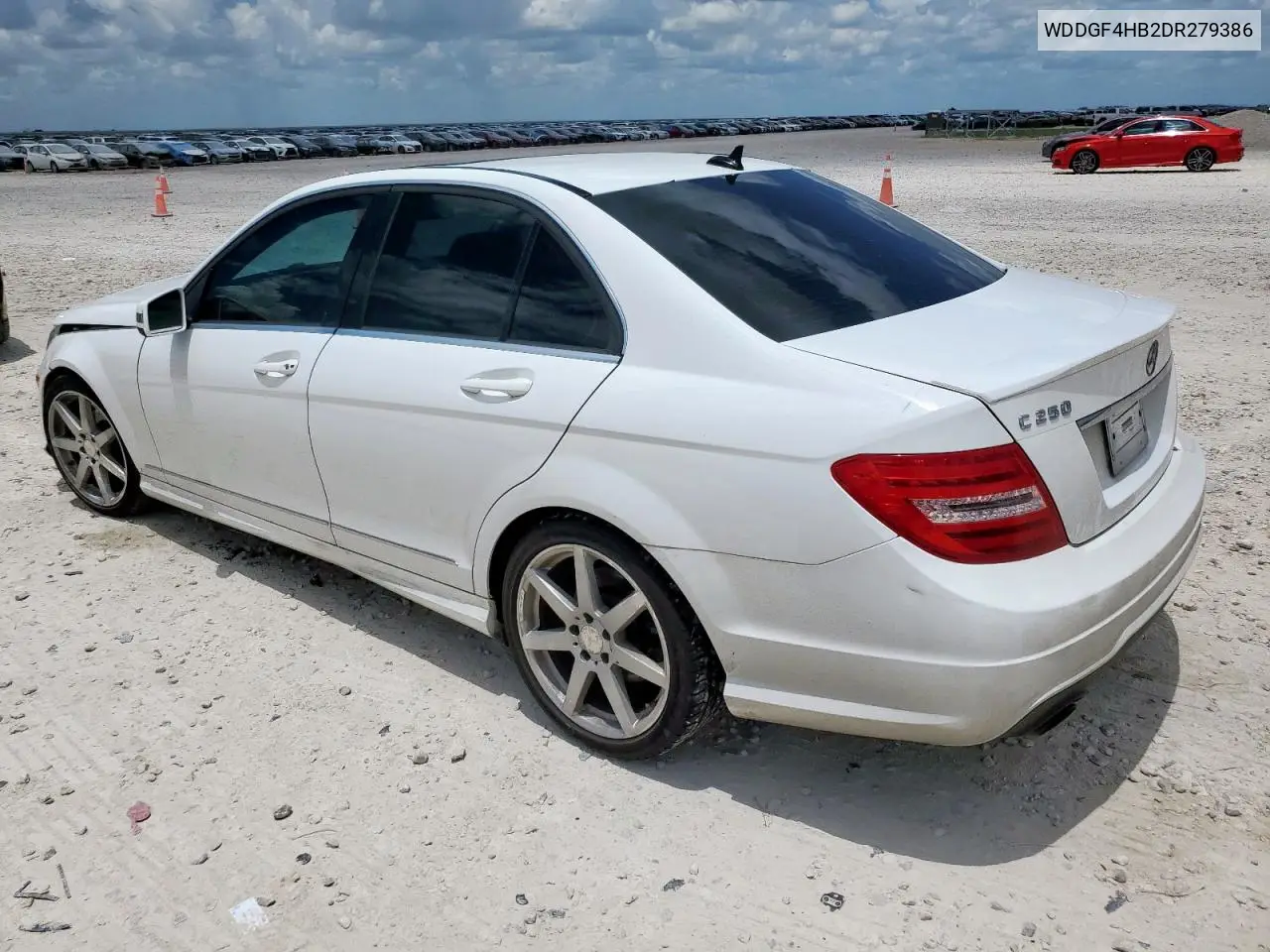 2013 Mercedes-Benz C 250 VIN: WDDGF4HB2DR279386 Lot: 61888045