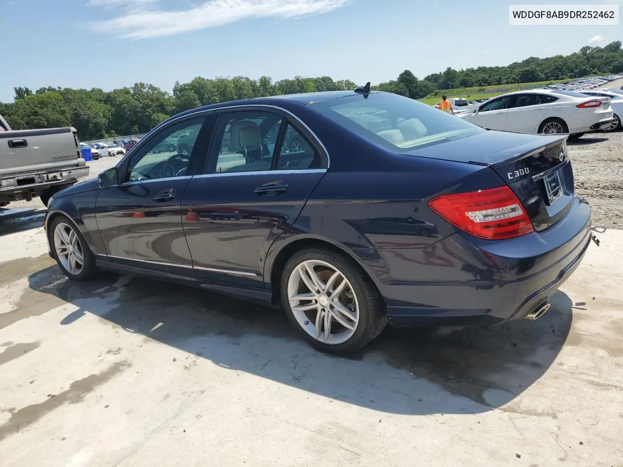 2013 Mercedes-Benz C 300 4Matic VIN: WDDGF8AB9DR252462 Lot: 62599095