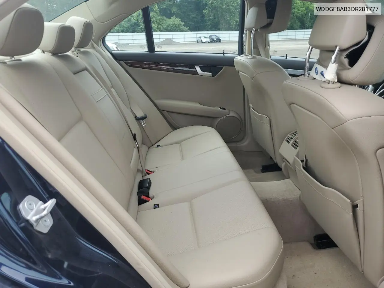 2013 Mercedes-Benz C 300 4Matic VIN: WDDGF8AB3DR281777 Lot: 63503935
