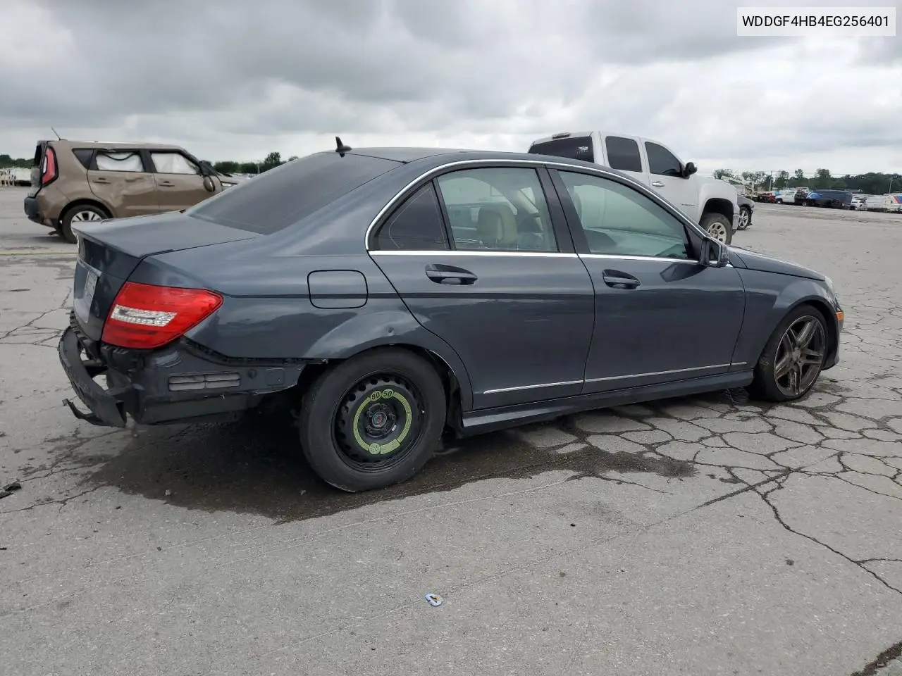 2014 Mercedes-Benz C 250 VIN: WDDGF4HB4EG256401 Lot: 61136795