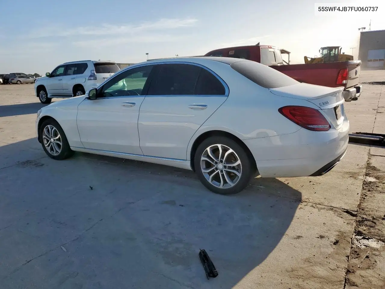 2015 Mercedes-Benz C 300 VIN: 55SWF4JB7FU060737 Lot: 62910655