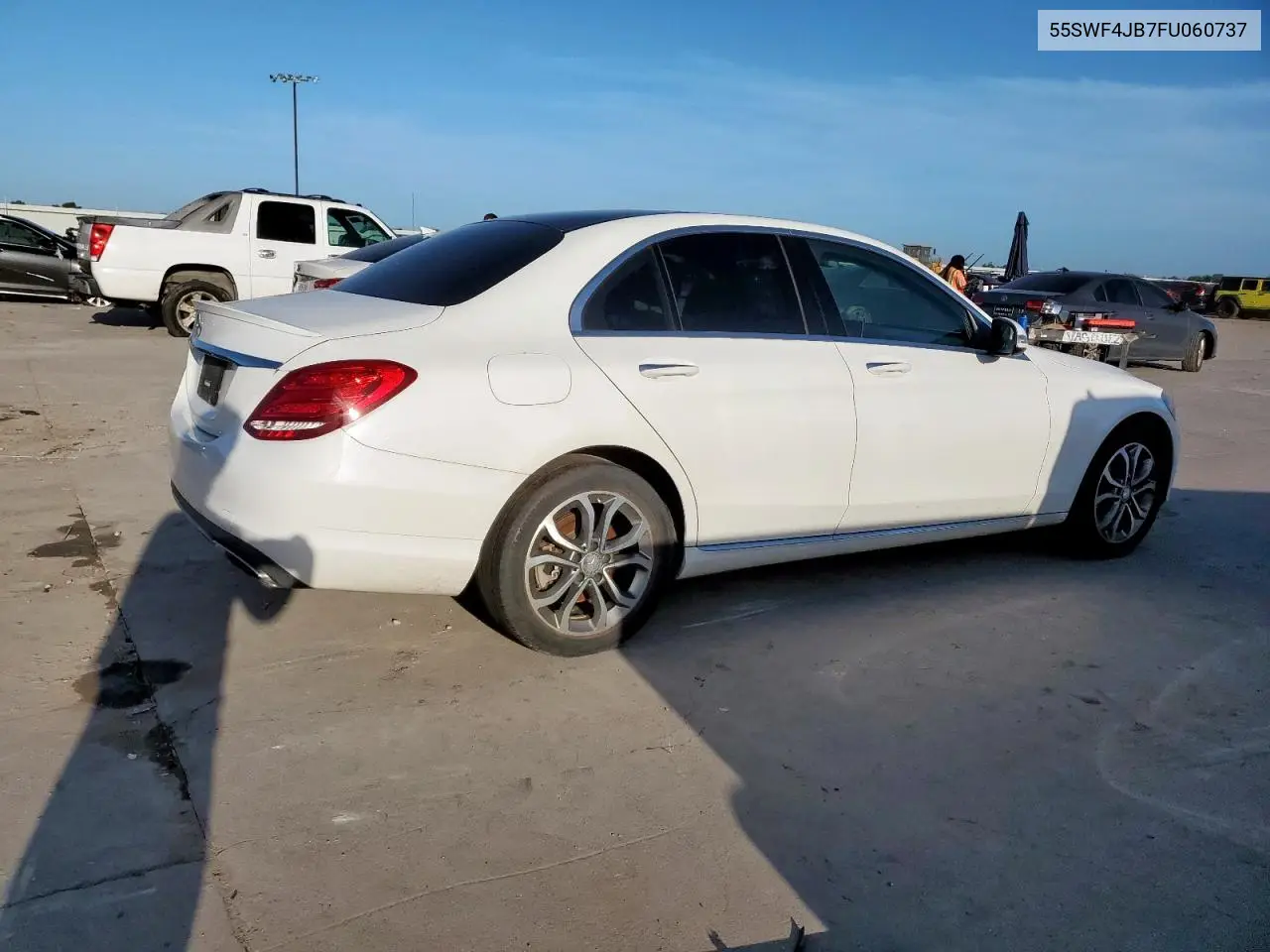 2015 Mercedes-Benz C 300 VIN: 55SWF4JB7FU060737 Lot: 62910655