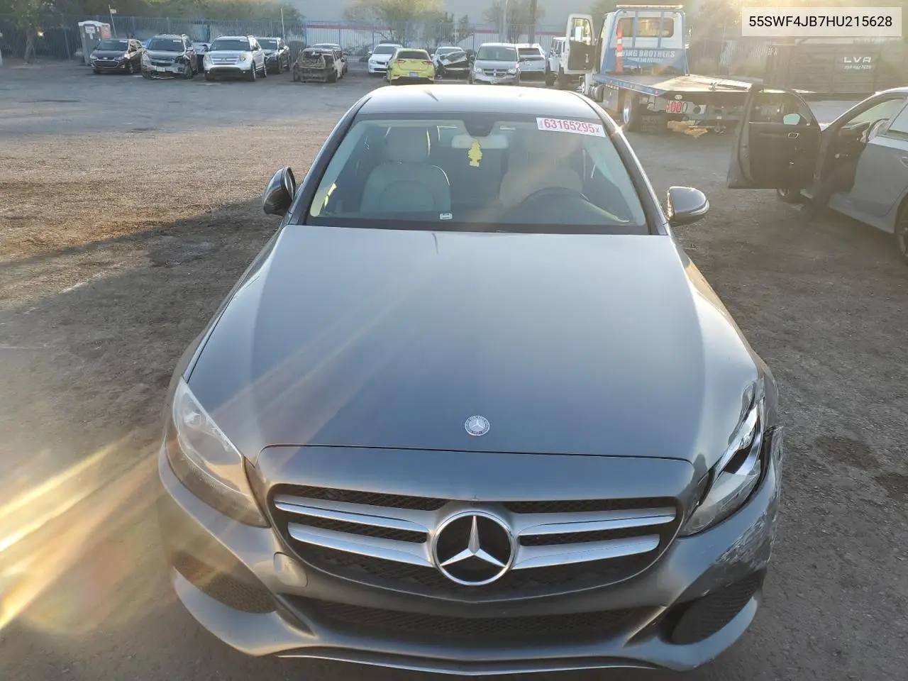 2017 Mercedes-Benz C 300 VIN: 55SWF4JB7HU215628 Lot: 63165295