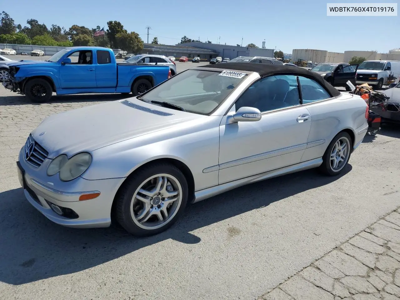 2004 Mercedes-Benz Clk 55 Amg VIN: WDBTK76GX4T019176 Lot: 61093555