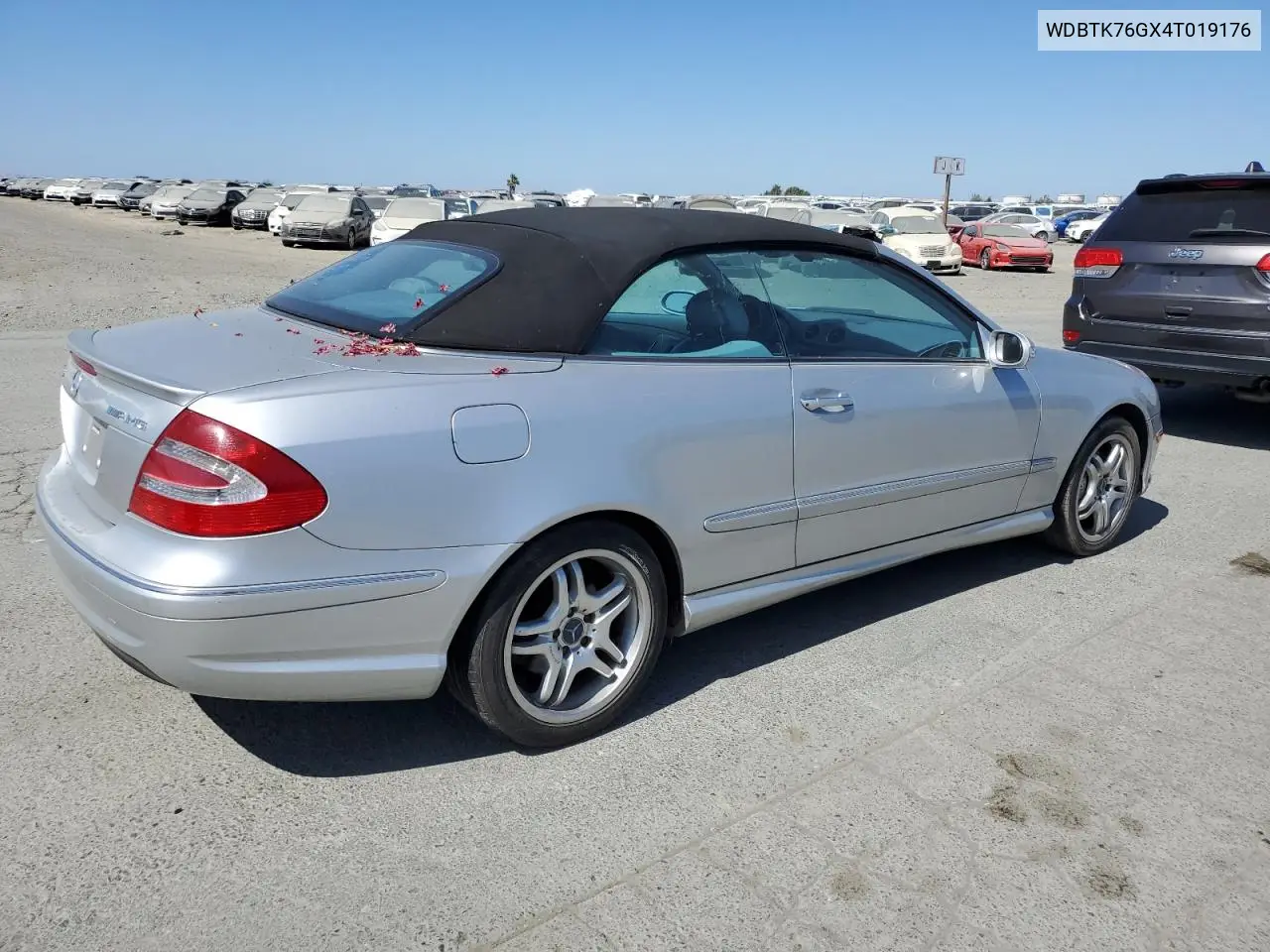 2004 Mercedes-Benz Clk 55 Amg VIN: WDBTK76GX4T019176 Lot: 61093555