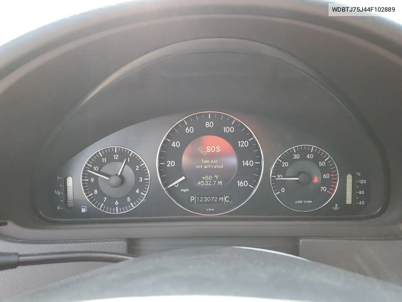 2004 Mercedes-Benz Clk 500 VIN: WDBTJ75J44F102889 Lot: 62023635